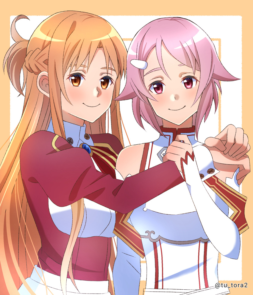 2girls armor arms_around_neck asuna_(sao) asuna_(sao)_(cosplay) bangs border braid breastplate brown_eyes brown_hair closed_mouth cosplay costume_switch detached_sleeves french_braid highres lisbeth lisbeth_(cosplay) long_hair long_sleeves looking_at_viewer multiple_girls orange_border outside_border pink_hair red_eyes red_shirt shiny shiny_hair shirt short_hair sleeves_past_wrists smile sword_art_online tu_tora2 twitter_username upper_body very_long_hair white_sleeves