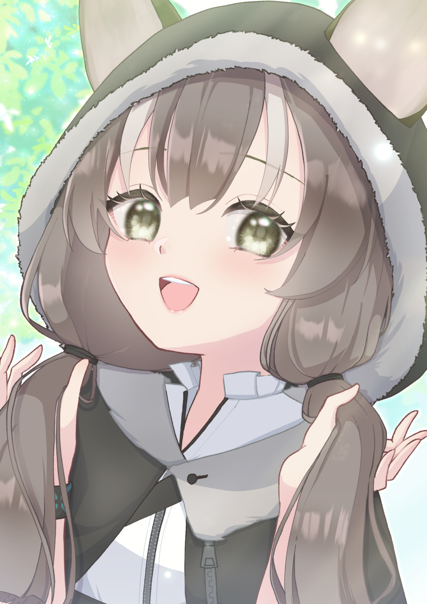 1girl :d absurdres animal_ears arknights bangs black_capelet blush bracelet brown_hair capelet ears_through_headwear eyebrows_visible_through_hair fur-trimmed_hood fur_trim green_eyes grey_hair highres honeyberry_(arknights) hood hood_up infection_monitor_(arknights) jewelry long_hair looking_at_viewer low_twintails multicolored_hair open_mouth shirt smile solo streaked_hair twintails two-tone_hair upper_body white_shirt yokuto
