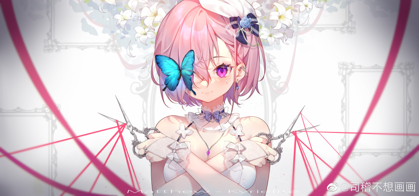 1girl absurdres arms_up bangs bare_shoulders blue_bow blue_butterfly blush bow breasts bridal_gauntlets bug butterfly character_name closed_mouth dress ear_piercing earrings facial_mark fate/grand_order fate_(series) flower hair_behind_ear hair_over_one_eye hat highres holding holding_scissors jewelry looking_at_viewer mash_kyrielight medium_breasts moriyama_meiko piercing pink_hair scissors short_hair sleeveless sleeveless_dress solo string upper_body violet_eyes weibo_username white_dress white_flower white_headwear