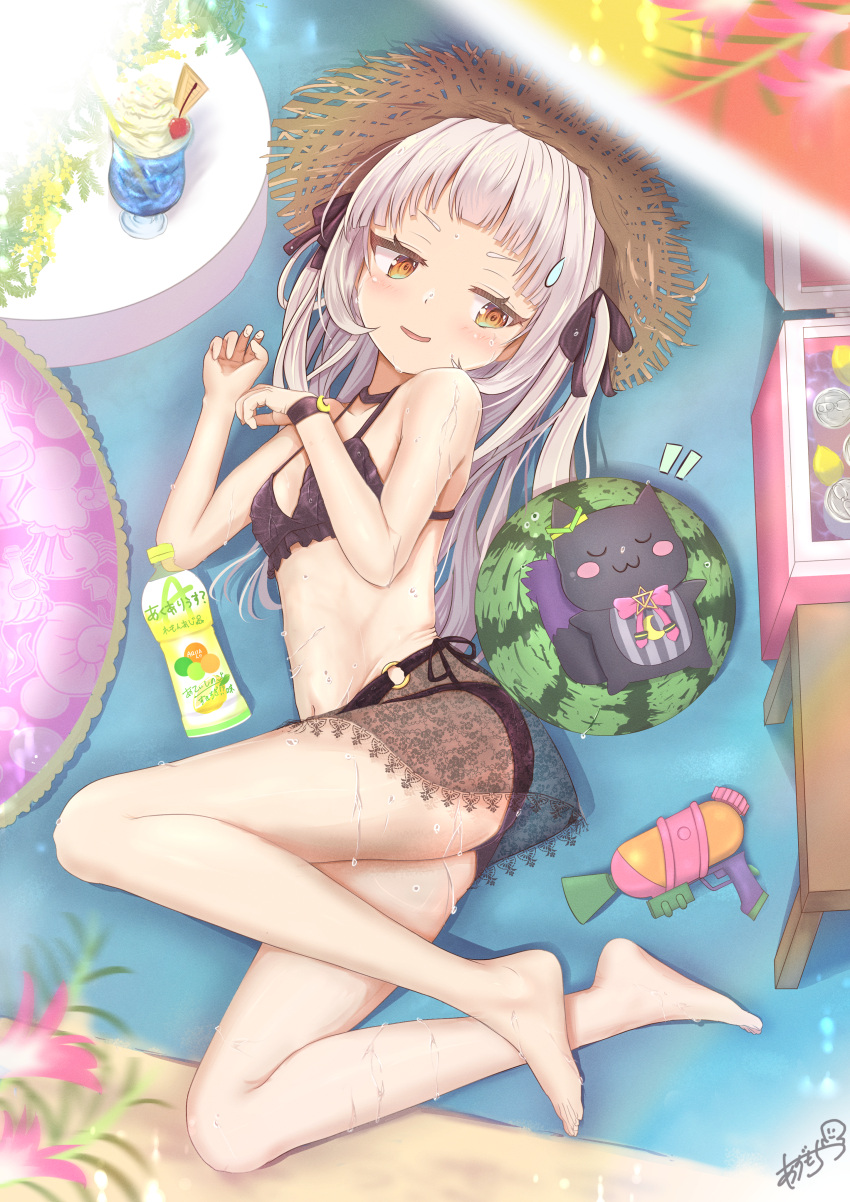 1girl :3 absurdres anzu_mochi bangs bare_arms bare_legs barefoot beach_towel bikini black_bikini black_cat blush bottle bracelet breasts brown_eyes brown_headwear cat cup from_above full_body grey_hair hat highres hololive jewelry long_hair looking_at_animal lying murasaki_shion on_side parted_lips sarong shiokko_(murasaki_shion) sideways_glance small_breasts smile solo straw_hat swimsuit towel virtual_youtuber water_gun wet