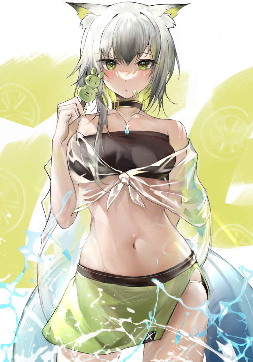 1girl animal_ear_fluff animal_ears arknights bandeau bangs bare_shoulders black_choker blush breasts cat_ears chinese_commentary choker commentary_request cowboy_shot eyebrows_visible_through_hair food food_on_face green_eyes green_skirt grin hair_between_eyes hand_up highres holding holding_food jewelry kal'tsit_(arknights) looking_at_viewer midriff miniskirt navel necklace off_shoulder official_alternate_costume see-through short_hair skirt small_breasts smile solo standing stomach strapless tabayashi tube_top white_hair