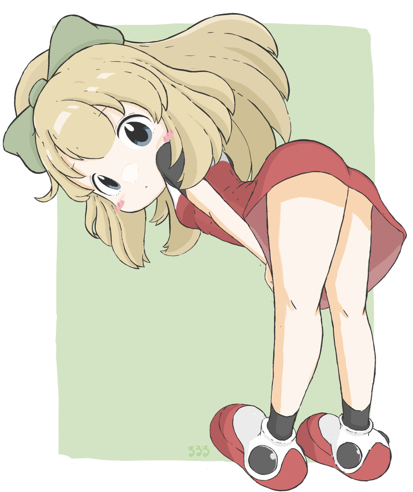 1girl absurdres bangs blonde_hair blue_eyes blush_stickers bow commentary_request dress eyebrows_visible_through_hair full_body green_background green_bow hair_bow highres leaning_forward long_hair looking_at_viewer looking_to_the_side mega_man_(series) ponytail red_dress red_footwear roll_(mega_man) rururu_(pyrk8855) shoes short_sleeves solo standing two-tone_background white_background