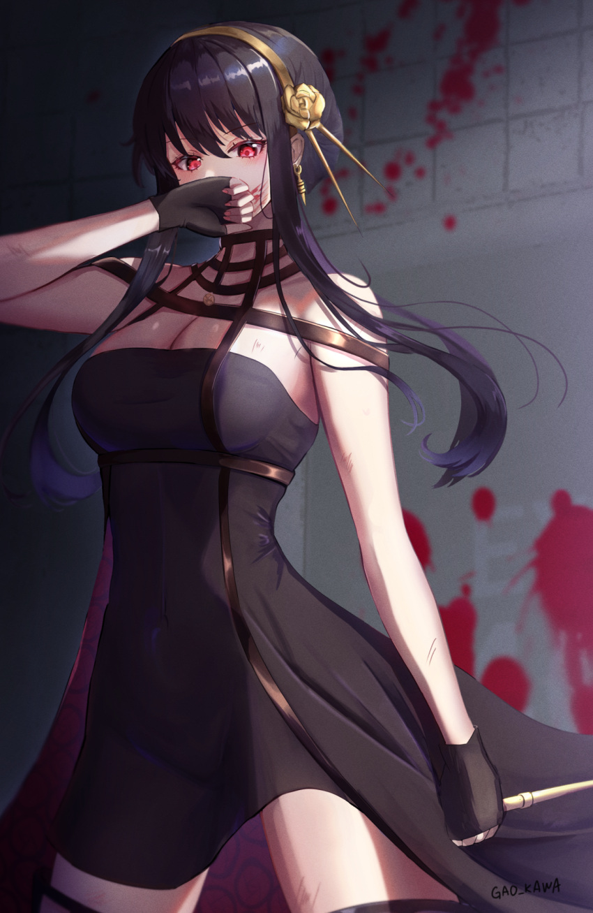 1girl bangs bare_shoulders black_gloves black_hair blood breasts eyebrows_behind_hair eyebrows_visible_through_hair flower gao_kawa gloves hair_between_eyes hair_flower hair_ornament hairband highres leg_belt long_hair looking_at_viewer red_eyes skirt solo spy_x_family yor_briar