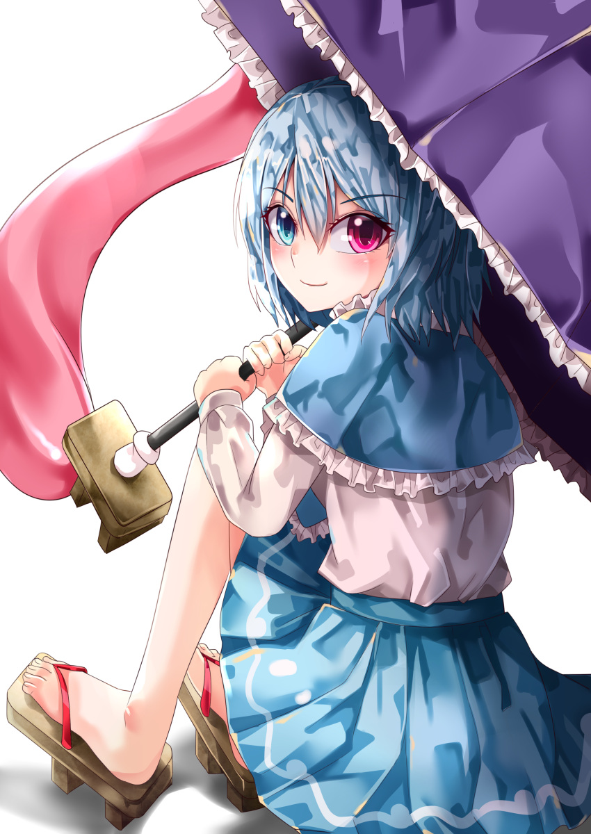 1girl absurdres blue_capelet blue_eyes blue_hair blue_skirt capelet closed_mouth commentary_request frilled_capelet frilled_umbrella frills from_behind full_body geta hair_between_eyes heterochromia highres holding holding_umbrella looking_at_viewer looking_back maboroshi_mochi pleated_skirt purple_umbrella red_eyes shiny shiny_hair shirt simple_background skirt smile solo tatara_kogasa touhou umbrella white_background white_shirt