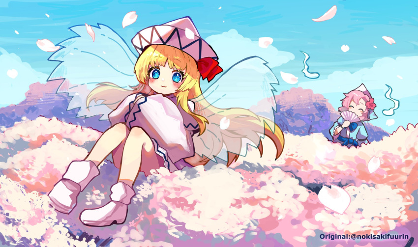 2girls ^_^ bangs blonde_hair blue_eyes blue_kimono blue_sky cherry_blossoms closed_eyes closed_mouth clouds derivative_work eyebrows_visible_through_hair fairy_wings field flower flower_field folding_fan full_body hair_flower hair_ornament hand_fan highres holding holding_fan howhow_notei japanese_clothes kimono lily_white long_hair long_sleeves multiple_girls outdoors petals pink_hair red_flower saigyouji_yuyuko sitting sky smile touhou transparent_wings triangular_headpiece white_footwear white_headwear wings