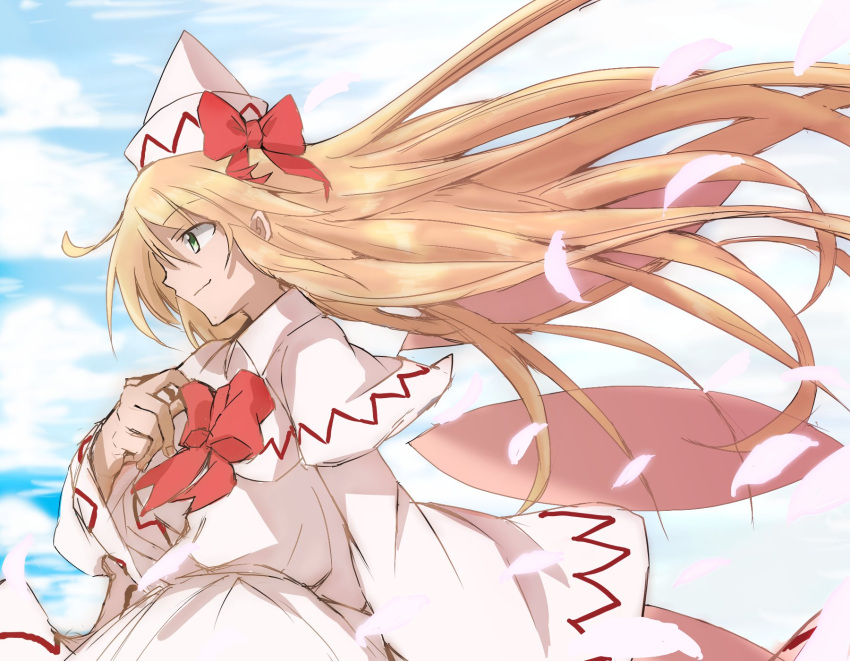 1girl bangs blonde_hair blue_sky bow bowtie capelet closed_mouth clouds cloudy_sky commentary_request day dress fairy fairy_wings green_eyes hat hat_bow highres lily_white long_hair long_sleeves outdoors petals pointy_hat red_bow red_bowtie s_mika2000 sky smile solo touhou upper_body very_long_hair white_capelet white_dress white_headwear wide_sleeves wings