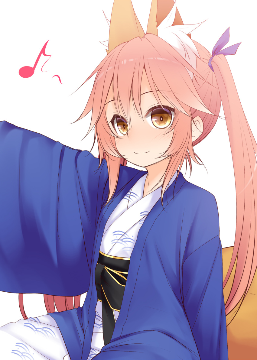 1girl animal_ear_fluff animal_ears bangs brown_eyes commentary_request eighth_note eyebrows_visible_through_hair fate/extra fate_(series) fox_boy fox_ears fox_tail hair_between_eyes haryuu_(poetto) highres japanese_clothes kimono long_hair long_sleeves looking_at_viewer musical_note obi open_clothes outstretched_arm pink_hair sash simple_background sitting solo tail tamamo_(fate) tamamo_no_mae_(fate/extra) twintails very_long_hair white_background white_kimono wide_sleeves