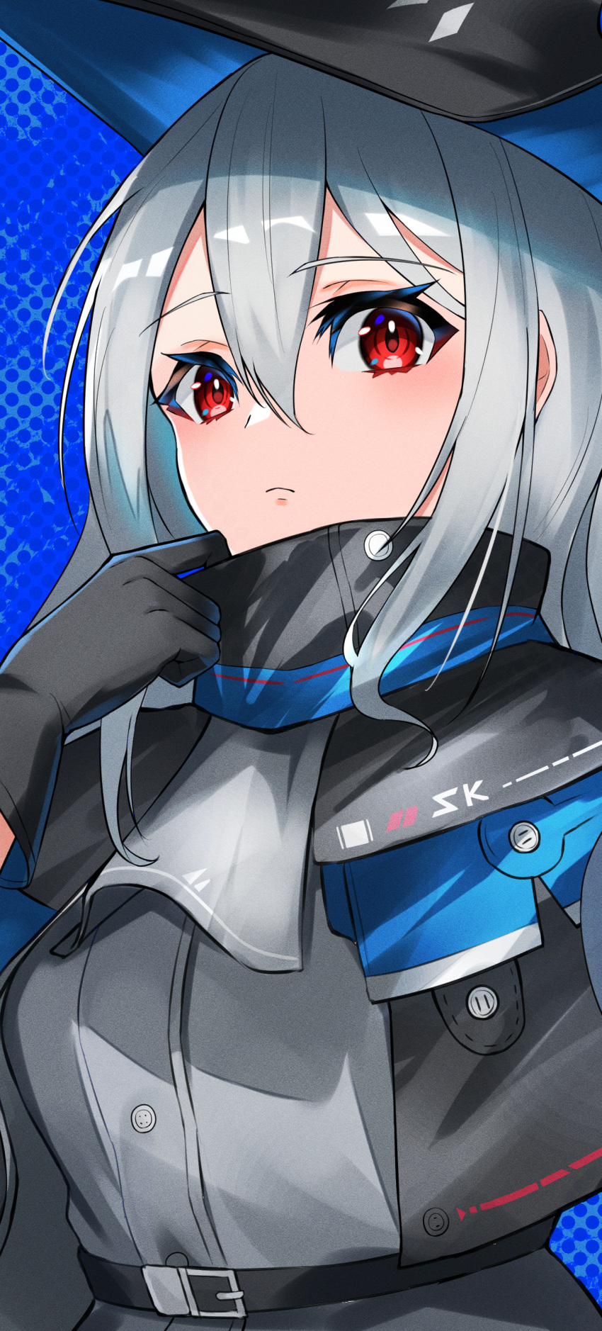 1girl absurdres arknights ascot belt black_belt black_capelet black_gloves black_headwear blue_background capelet frown gloves grey_ascot grey_hair grey_shirt hair_between_eyes hand_up hat high_belt highres k@bu long_hair red_eyes shirt sidelocks simple_background skadi_(arknights) solo upper_body