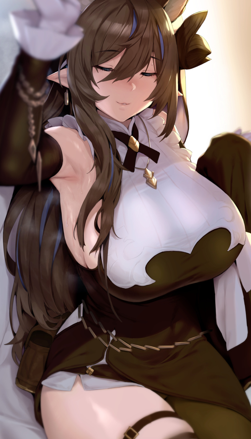 1girl absurdres animal_ears bangs bare_shoulders blush breasts brown_hair closed_eyes extra_ears galleon_(granblue_fantasy) granblue_fantasy highres horns kurowa large_breasts long_hair multicolored_hair pointy_ears smile solo streaked_hair