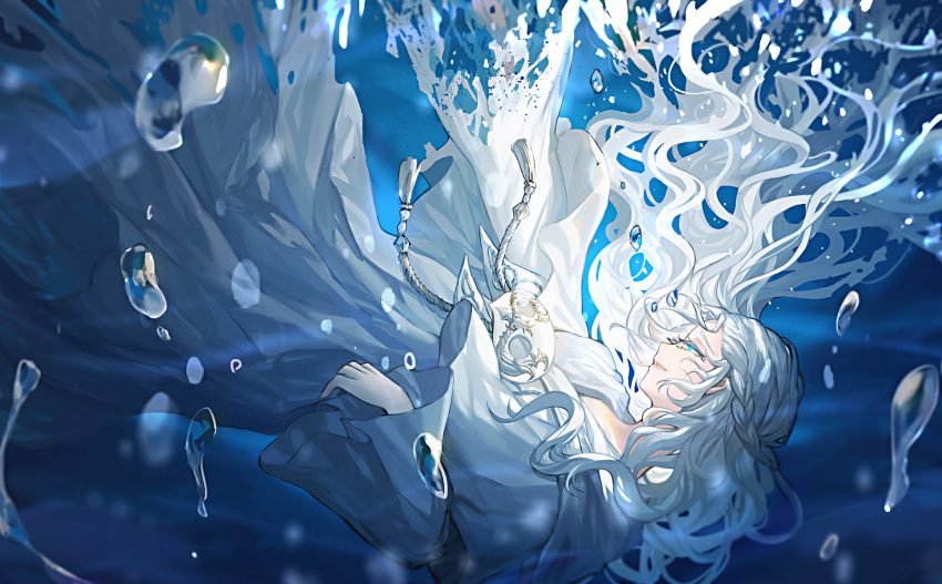 1girl air_bubble blue_background blue_eyes braid bubble capelet commentary final_fantasy final_fantasy_xiv from_side half-closed_eyes highres hood hood_down hooded_capelet long_hair long_sleeves mask mask_removed outstretched_arm parted_lips single_braid smile solo submerged torn_clothes underwater venat_(ff14) vetina wavy_hair white_capelet white_hair white_robe wide_sleeves