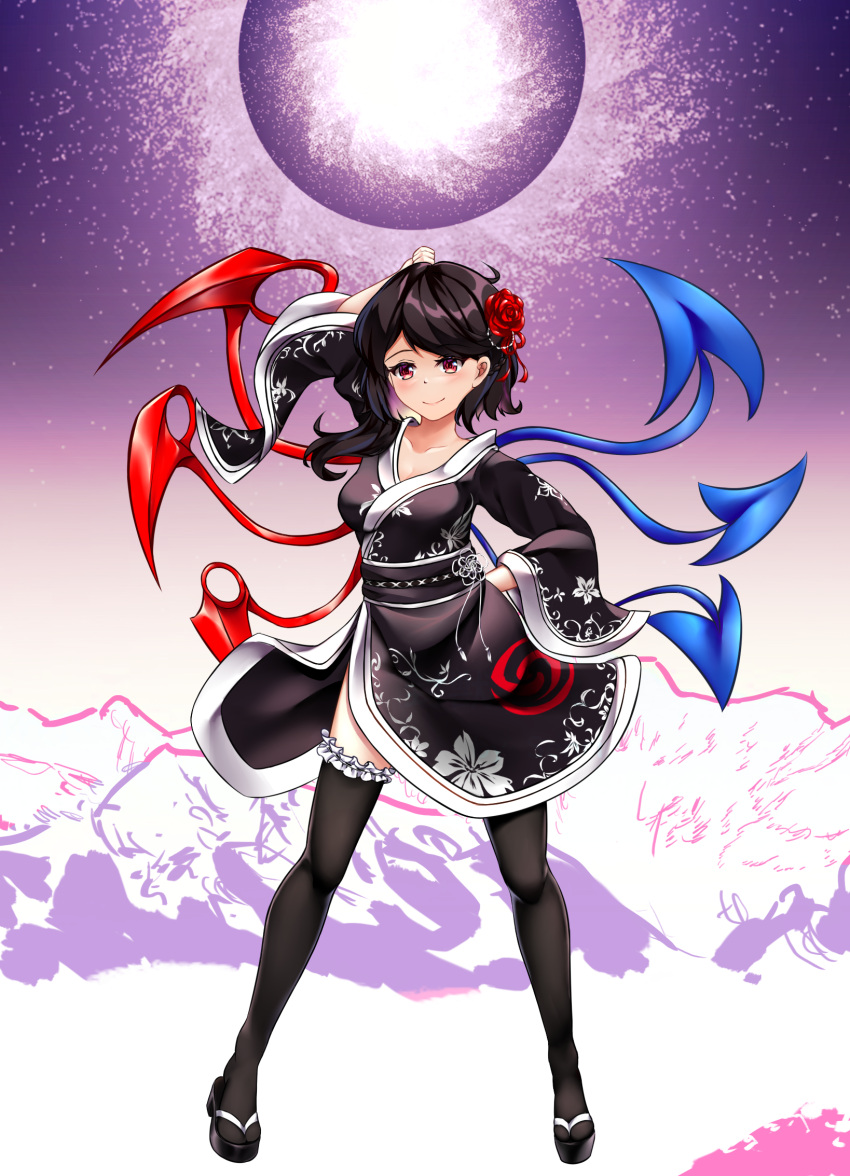 1girl adapted_costume asymmetrical_wings bangs black_hair black_kimono black_legwear blue_wings blush breasts chinese_commentary closed_mouth commentary_request floral_print flower frilled_legwear full_body hair_flower hair_ornament highres houjuu_nue japanese_clothes kimono long_hair looking_at_viewer medium_breasts mountain print_kimono purple_background red_eyes red_flower red_wings rose senri_(jzgy843) smile solo thigh-highs tomoe_(symbol) touhou wings