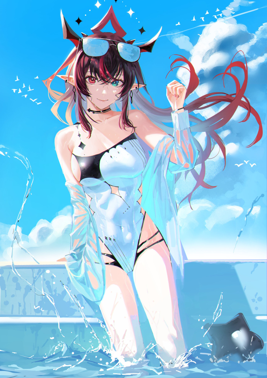 1girl absurdres bangs bikini black_hair blue_eyes breasts heterochromia hh0617 highres hololive hololive_english horns irys_(hololive) large_breasts long_hair looking_at_viewer multicolored_hair pointy_ears purple_hair redhead smile solo streaked_hair swimsuit violet_eyes virtual_youtuber