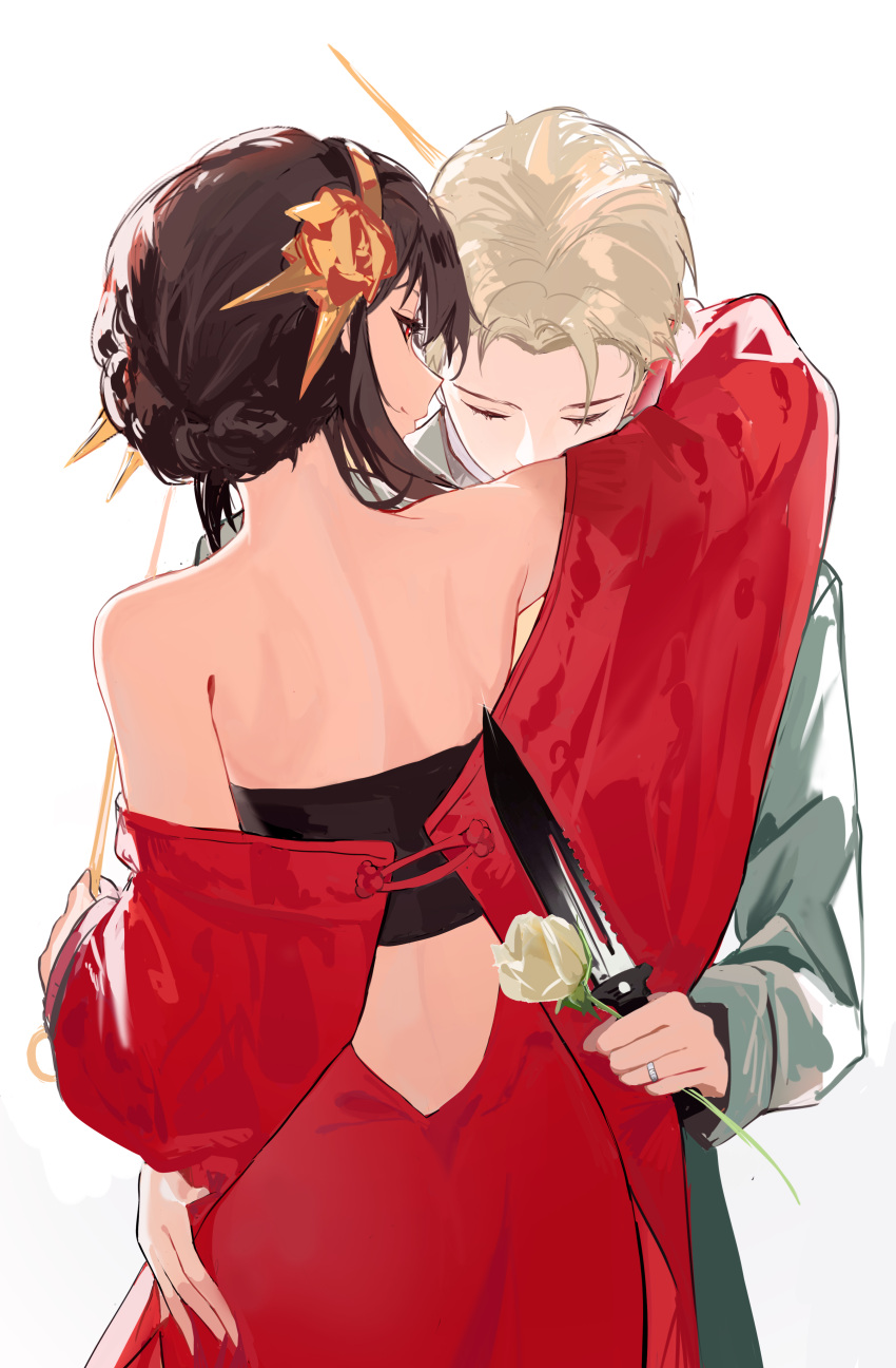1boy 1girl absurdres back bangs bare_shoulders black_hair blonde_hair chinese_commentary commentary_request dagger dress eyelashes flower from_behind gold_hairband highres holding holding_dagger holding_flower holding_weapon husband_and_wife jewelry knife long_sleeves off-shoulder_dress off_shoulder red_dress ring rose shenqi_de_(9) shoulder_blades sidelocks simple_background smile spy_x_family stiletto_(weapon) strapless tube_top twilight_(spy_x_family) weapon wedding_band white_background white_flower white_rose yor_briar