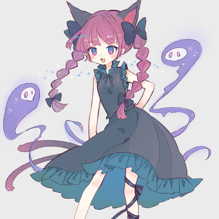 1girl :d adapted_costume animal_ears bangs bare_shoulders black_bow blush bow braid cat_ears cat_tail dress extra_ears eyebrows_visible_through_hair fang feet_out_of_frame floating_skull grey_background hair_bow highres hitodama kaenbyou_rin leg_ribbon long_hair m_(m073111) multiple_tails nekomata open_mouth redhead ribbon simple_background smile solo tail touhou twin_braids twintails two_tails