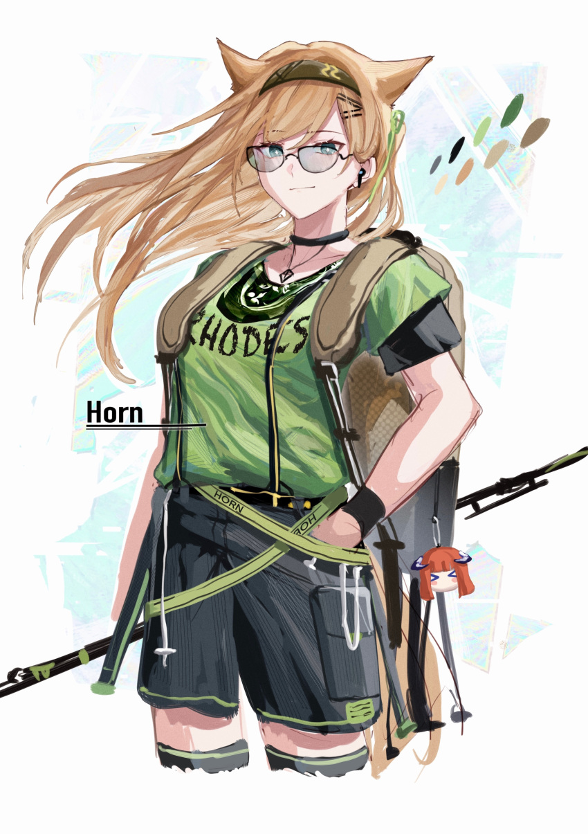 1girl absurdres animal_ears arknights backpack bag bagpipe_(arknights) black_collar black_legwear black_shorts blonde_hair brown_bag cameo casual character_name charm_(object) clothes_writing collar cowboy_shot cropped_legs green_eyes green_hairband green_shirt hairband hand_in_pocket highres holding holding_stick horn_(arknights) jewelry long_hair necklace shirt shorts simple_background solo stick sunglasses t-shirt tail thigh-highs white_background wind wireless_earphones wolf_ears wolf_girl wolf_tail zuo_daoxing
