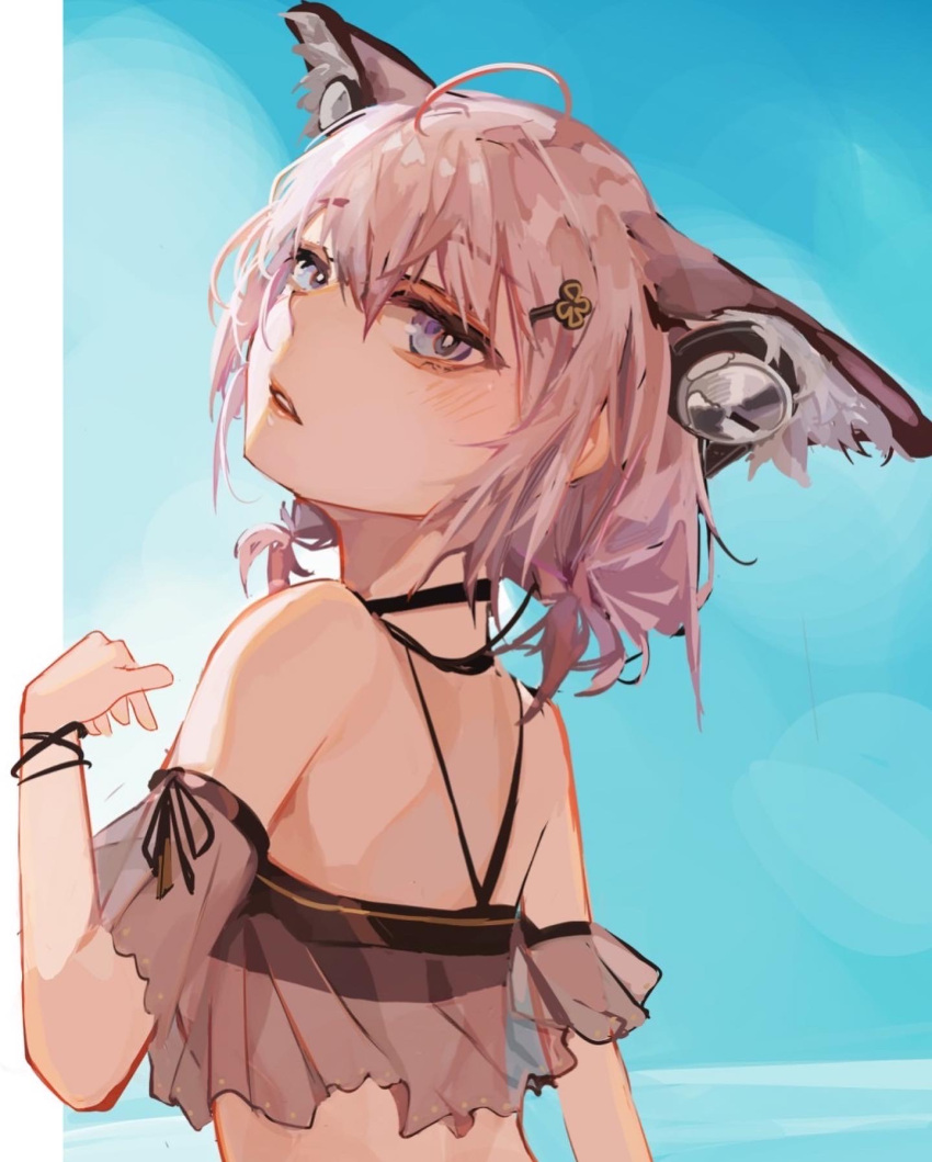 1girl ahoge animal_ear_fluff animal_ears arknights bangs bare_shoulders bikini black_bikini black_choker black_ribbon black_straps black_wristband blue_background choker commentary extra_ears eyebrows_visible_through_hair fox_ears fox_girl frilled_bikini frills from_behind hair_between_eyes hair_ornament hand_up headphones headphones_on_animal_ears highres lipstick looking_at_viewer looking_back makeup medium_hair multi-strapped_bikini official_alternate_costume parted_lips pink_eyes pink_hair ribbon shoulder_blades sky solo sussurro_(arknights) sussurro_(summer_flowers)_(arknights) swimsuit upper_body white_fur zeanue_illust