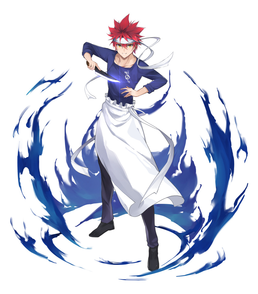 1boy absurdres apron aqua_pupils aura black_footwear collarbone frills glint hair_between_eyes highres holding holding_knife kitchen_knife knife male_focus parted_lips redhead shokugeki_no_souma sleeves_rolled_up smile solo standing tachi-e xinzhibifang yellow_eyes yukihira_souma