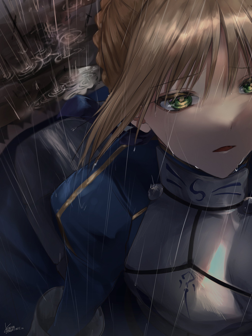 1girl absurdres armor artoria_pendragon_(fate) bangs blonde_hair braid breastplate fate/grand_order fate/zero fate_(series) from_above green_eyes hibiya_saeki highres looking_at_viewer open_mouth rain sad short_hair sidelocks solo