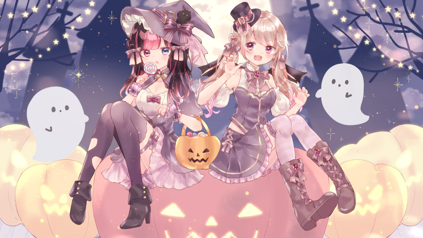 2girls azarashi6 black_hair blue_eyes breasts brown_hair eyebrows_visible_through_hair ghost hair_bun hair_ornament halloween halloween_costume happy_halloween heterochromia highres hinata_cocomi indie_virtual_youtuber jack-o'-lantern kurokiri_aria long_hair looking_at_viewer multicolored_hair multiple_girls open_mouth pink_eyes pink_hair pumpkin smile two-tone_hair virtual_youtuber