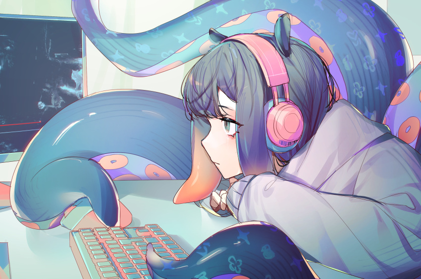 1girl bangs black_hair casual commentary english_commentary expressionless from_side grey_eyes headphones highres hololive hololive_english keyboard_(computer) long_sleeves monitor ninomae_ina'nis profile sleeves_past_wrists solo tentacle_hair tentacles upper_body virtual_youtuber ysoroth