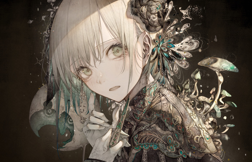 1girl bangs black_background colored_inner_hair gloves green_eyes hair_ornament highres hito_komoru light_particles looking_at_viewer multicolored_hair mushroom open_mouth original ornate_clothes portrait scared short_hair white_gloves white_hair