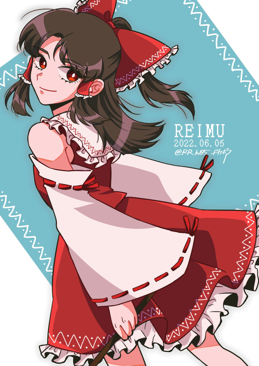 1girl 2022 bow brown_hair character_name closed_mouth dated detached_sleeves floating_hair frilled_bow frilled_hair_tubes frilled_sailor_collar frills from_side hair_bow hair_tubes hakurei_reimu head_tilt highres holding layered_skirt long_hair long_sleeves looking_back medium_skirt red_bow red_eyes red_shirt red_skirt rhodium_(rh) ribbon-trimmed_sleeves ribbon_trim sailor_collar shiny shiny_hair shirt sidelocks skirt sleeveless sleeveless_shirt smile solo touhou twitter_username white_sailor_collar white_sleeves