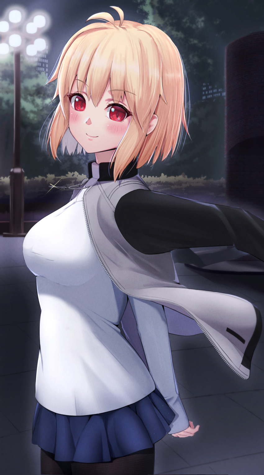 1girl absurdres antenna_hair arcueid_brunestud arms_behind_back bangs black_legwear blonde_hair blue_skirt blush breasts closed_mouth commentary_request eyebrows_visible_through_hair hair_between_eyes highres jacket jacket_on_shoulders jewelry long_sleeves looking_at_viewer medium_breasts miniskirt necklace night pantyhose particle_sfs red_eyes short_hair skirt sleeves_past_wrists smile solo sweater tsukihime tsukihime_(remake) turtleneck turtleneck_sweater white_sweater