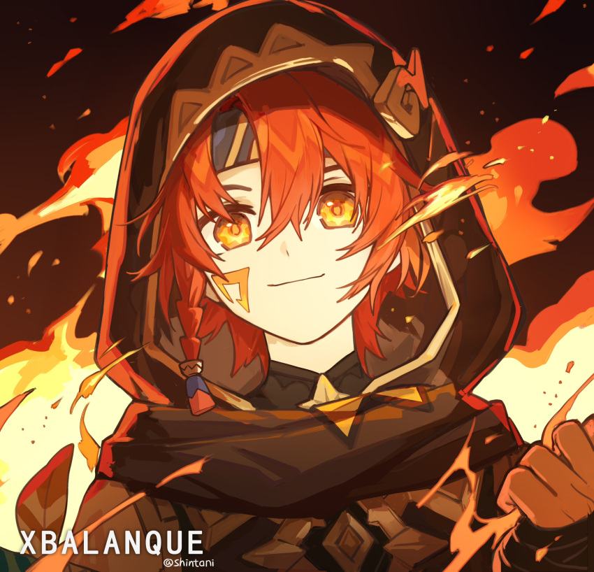1boy absurdres character_name chinese_commentary clenched_hand cloak close-up closed_mouth commentary_request english_text facial_tattoo fingerless_gloves fire genshin_impact gloves hair_between_eyes head_tilt headband highres hood hood_up hooded_cloak light_particles light_smile lofter_username orange_eyes red_background red_hair single_sidelock sjengu_shintani solo tattoo upper_body wavy_hair xbalanque_(genshin_impact)