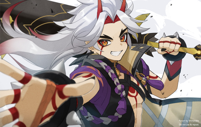 1boy arataki_itto bangs black_nails bracelet close-up club_(weapon) commentary_request genshin_impact holding holding_weapon horns jewelry long_hair male_focus multicolored_hair oni oni_horns red_eyes shimanakao_(shimanaka_sushi) spiked_bracelet spikes teeth toned toned_male weapon white_hair wind