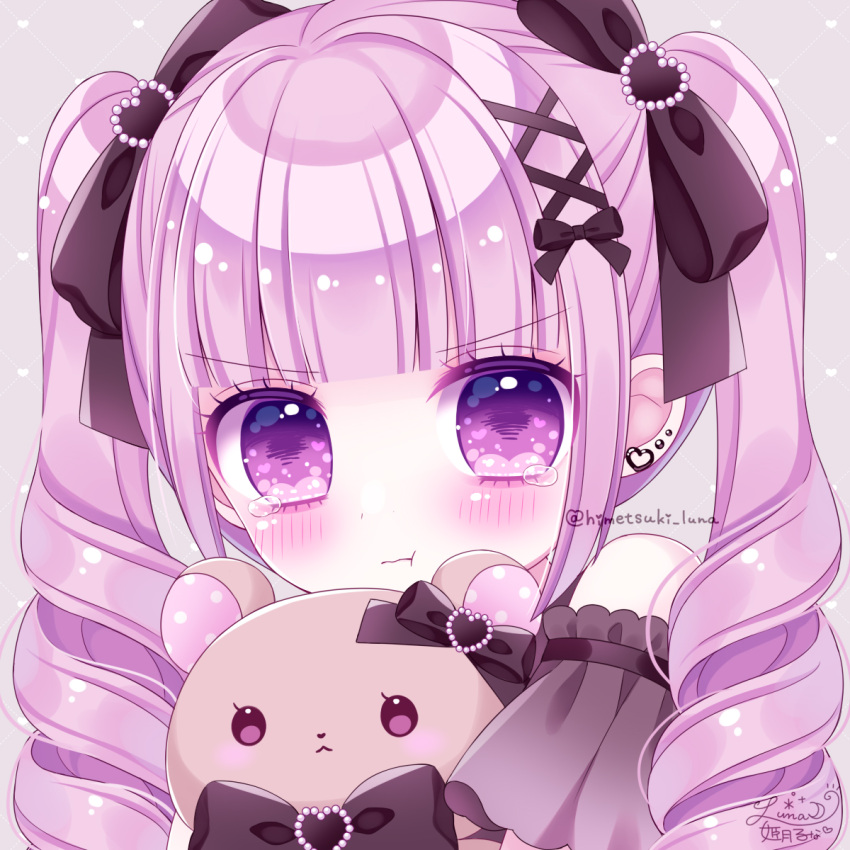 1girl :t bangs bare_shoulders black_bow black_ribbon blush bow closed_mouth commentary_request drill_hair ear_piercing earrings grey_background hair_bow hair_ribbon heart heart_background heart_earrings highres himetsuki_luna jewelry original piercing pout purple_hair ribbon simple_background solo stuffed_animal stuffed_toy tears teddy_bear twin_drills twintails twitter_username upper_body v-shaped_eyebrows violet_eyes wavy_mouth
