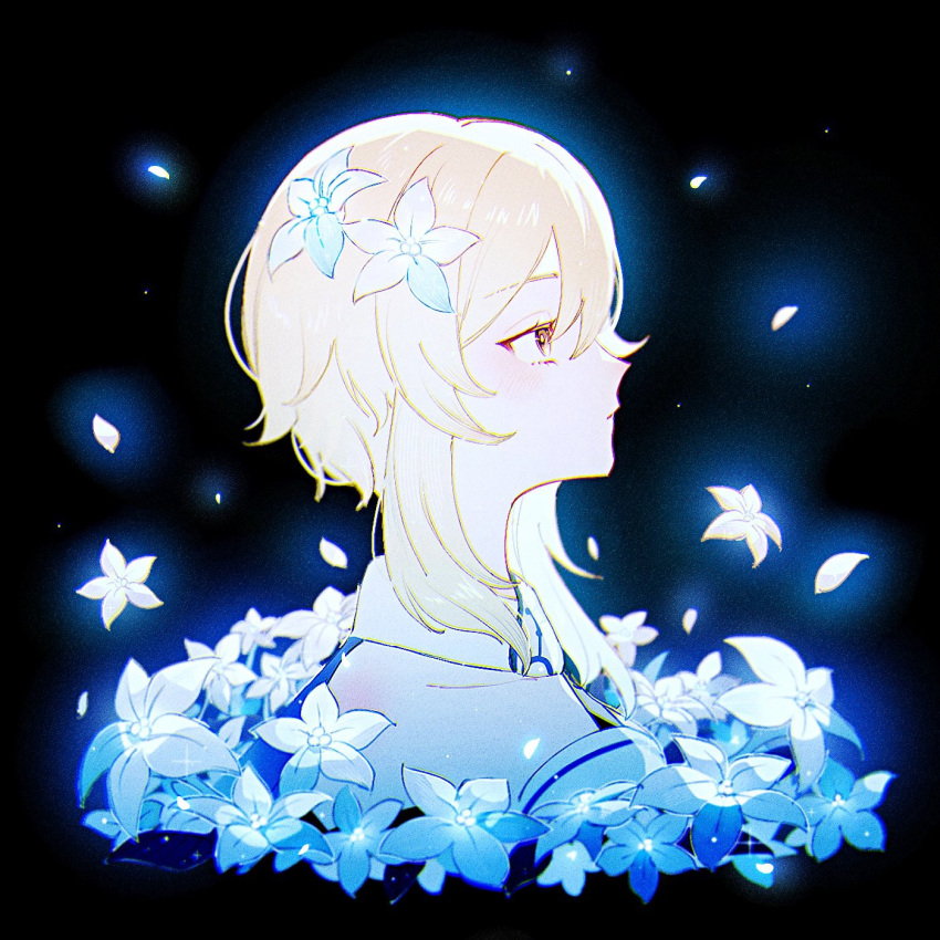 1girl black_background blonde_hair closed_mouth cropped_torso flower from_side genshin_impact hair_flower hair_ornament haragaita_i highres lumine_(genshin_impact) short_hair short_hair_with_long_locks solo symbol-only_commentary white_flower yellow_eyes