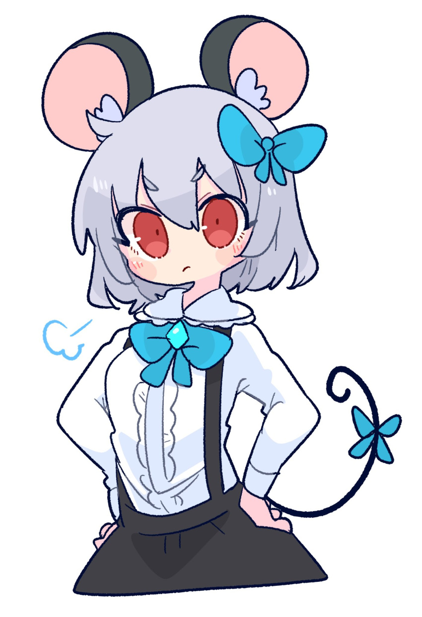 1girl animal_ears bangs black_skirt blue_bow blue_bowtie bow bowtie center_frills collared_shirt frills grey_hair highres long_sleeves mouse_ears mouse_girl mouse_tail nazrin op_na_yarou red_eyes shirt short_hair simple_background skirt solo suspender_skirt suspenders tail touhou v-shaped_eyebrows white_background white_shirt