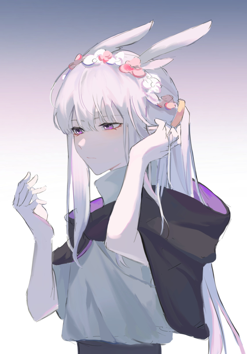 androgynous bangs blunt_bangs grey_hair hand_in_own_hair highres li983096 mimizuku_(sky:_children_of_the_light) pointy_hair ponytail simple_background sky:_children_of_the_light solo upper_body violet_eyes white_hair wreath