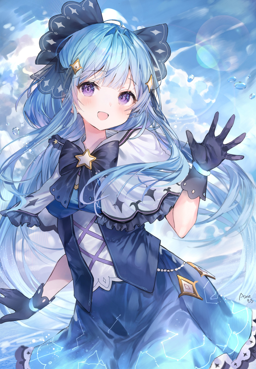 1girl :d ame929 bangs blue_background blue_bow blue_dress blue_gloves blue_hair blue_sky blush bow bracelet clouds cloudy_sky day dress gloves gradient_dress hair_bow hair_ornament hand_up highres jewelry lace-trimmed_dress lace_trim long_hair looking_at_viewer open_hand open_mouth original sidelocks sky smile solo star_(symbol) violet_eyes water water_drop waving