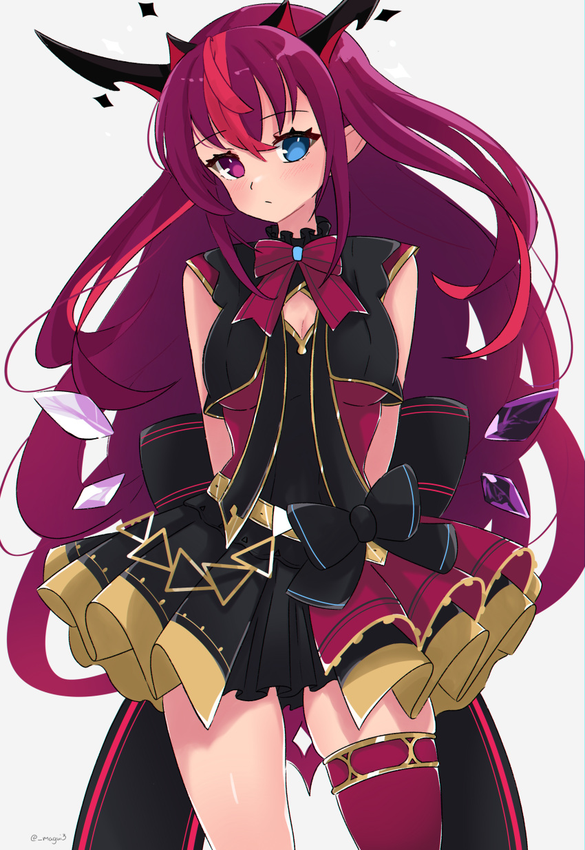 1girl absurdres arms_behind_back belt black_bow black_skirt bow bow_skirt crystal detached_wings hair_between_eyes halo heterochromia highres hololive hololive_english hololive_idol_uniform horns idol_clothes irys_(hololive) layered_skirt looking_at_viewer magui3 multicolored_hair multiple_horns pointy_ears redhead simple_background skirt skirt_set sleeveless solo virtual_youtuber wings