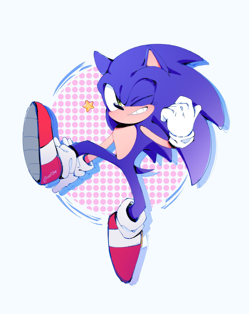 1boy absurdres animal_nose gloves green_eyes grin highres isa03re jumping male_focus one_eye_closed red_footwear shoes simple_background smile solo sonic_(series) sonic_the_hedgehog star_(symbol) white_gloves