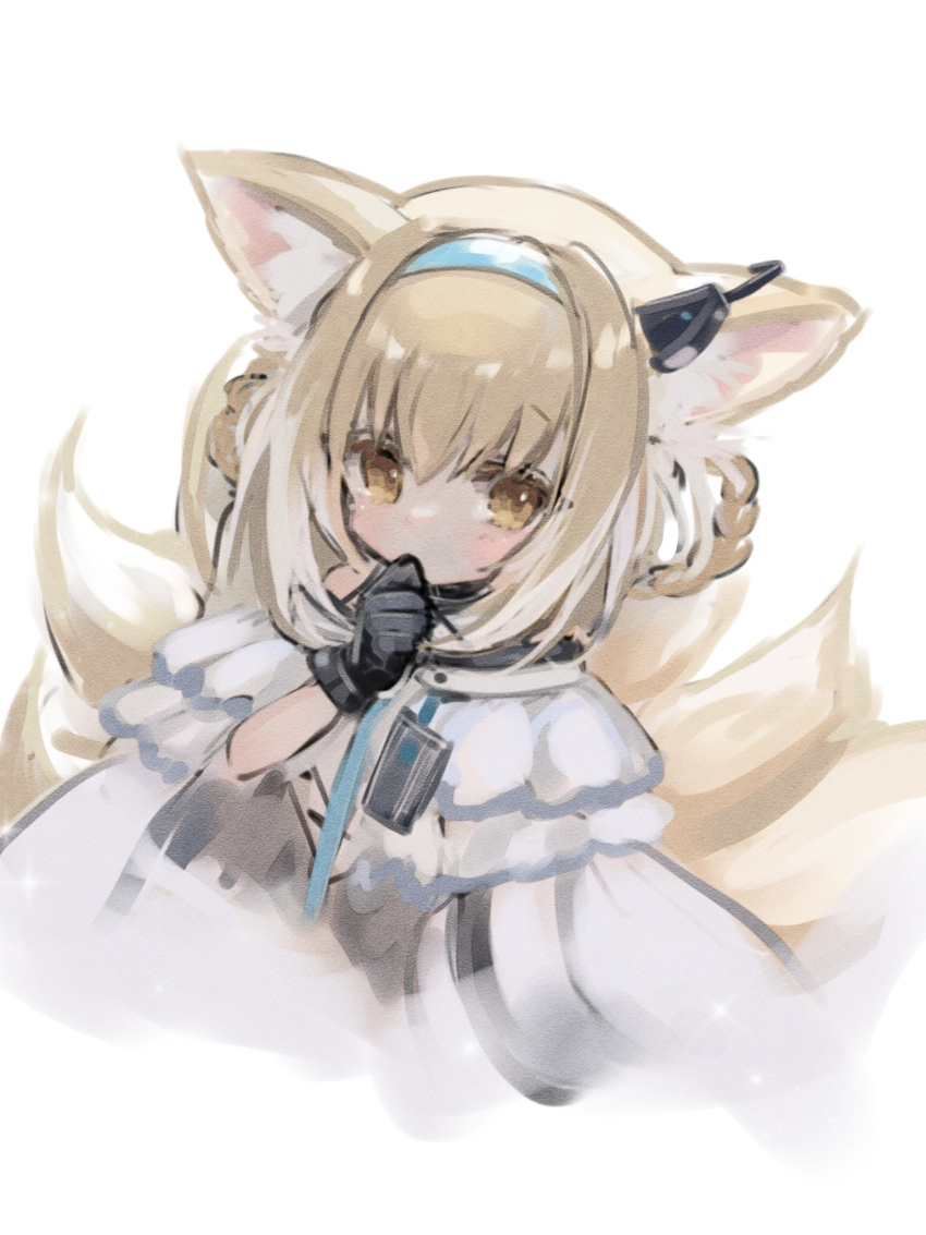1girl 27vel animal_ears arknights black_gloves blonde_hair blue_hairband braid fox_ears fox_tail gloves hairband highres infection_monitor_(arknights) kitsune kyuubi long_hair multicolored_hair multiple_tails simple_background solo suzuran_(arknights) tail white_background white_hair yellow_eyes