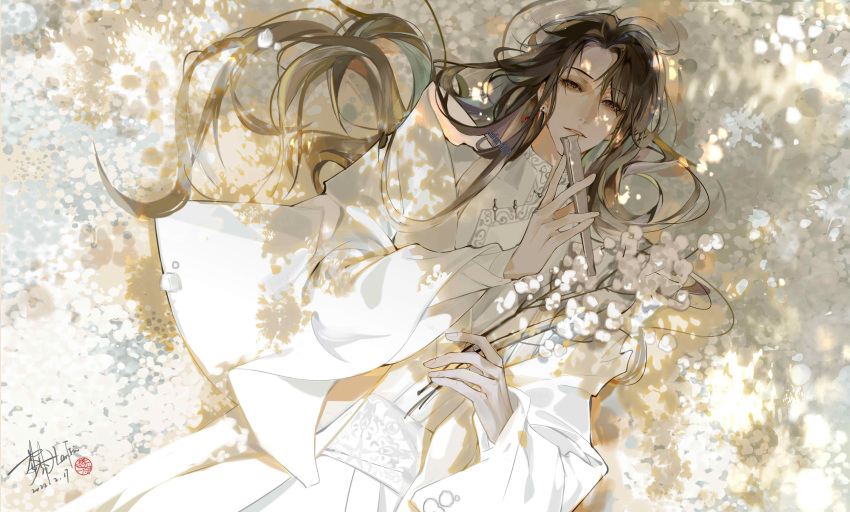 1boy absurdres bishounen chinese_clothes day dress flower hair_down hand_fan hanfu highres holding holding_fan holding_flower lanfsir light_rays long_hair long_sleeves looking_at_viewer lying male_focus parted_lips qiang_jin_jiu sash shen_lanzhou solo white_dress white_flower wide_sleeves