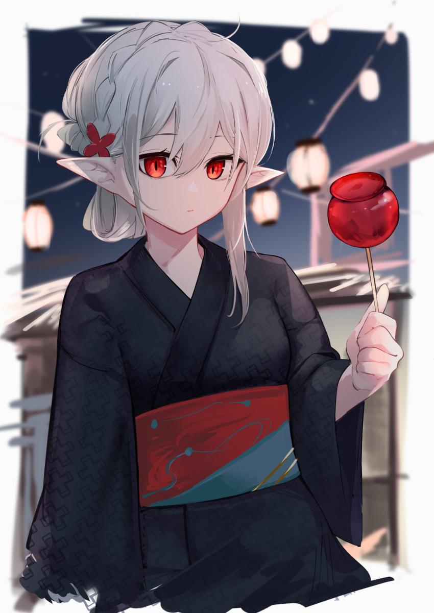 1girl alternate_costume ao_oni_(onioni-aoi) arknights black_kimono braid candy_apple closed_mouth crown_braid folding_fan food hair_ornament hand_fan highres holding holding_food japanese_clothes kimono lantern long_sleeves looking_at_viewer night night_sky obi outdoors pointy_ears red_eyes sash short_hair sky solo upper_body warfarin_(arknights) wide_sleeves yukata