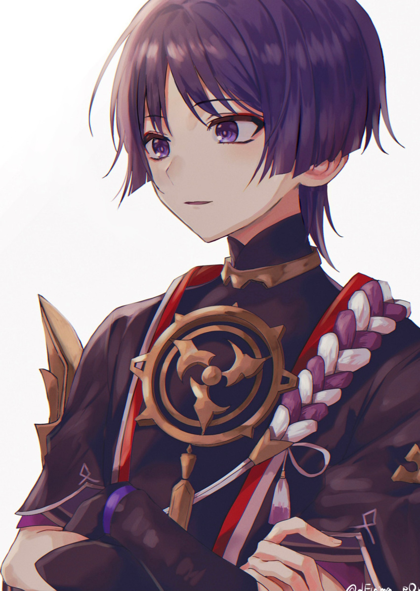 1boy absurdres armor artist_name bangs black_shirt blunt_ends crossed_arms dfuma_pqr eyeshadow genshin_impact highres japanese_armor japanese_clothes jewelry kote kurokote looking_at_viewer makeup male_focus necklace no_hat no_headwear parted_bangs parted_lips purple_hair red_eyeshadow rope scaramouche_(genshin_impact) shirt short_hair short_sleeves solo turtleneck twitter_username upper_body violet_eyes white_background
