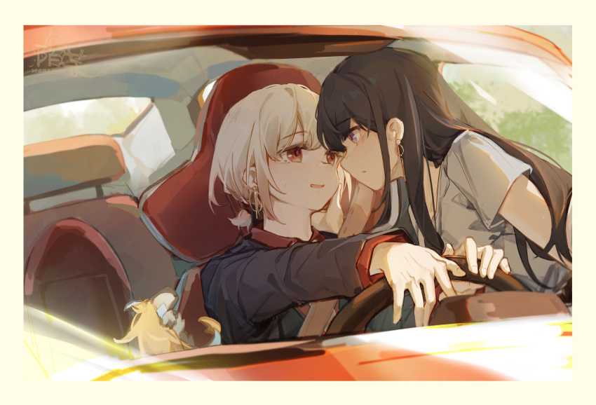 2girls black_hair car_interior day driving earrings eye_contact hand_on_another's_face highres inoue_takina jewelry long_hair looking_at_another lycoris_recoil moyu_marginal multiple_girls nishikigi_chisato open_mouth orange_eyes outdoors shirt short_hair steering_wheel sunlight t-shirt violet_eyes white_hair yuri