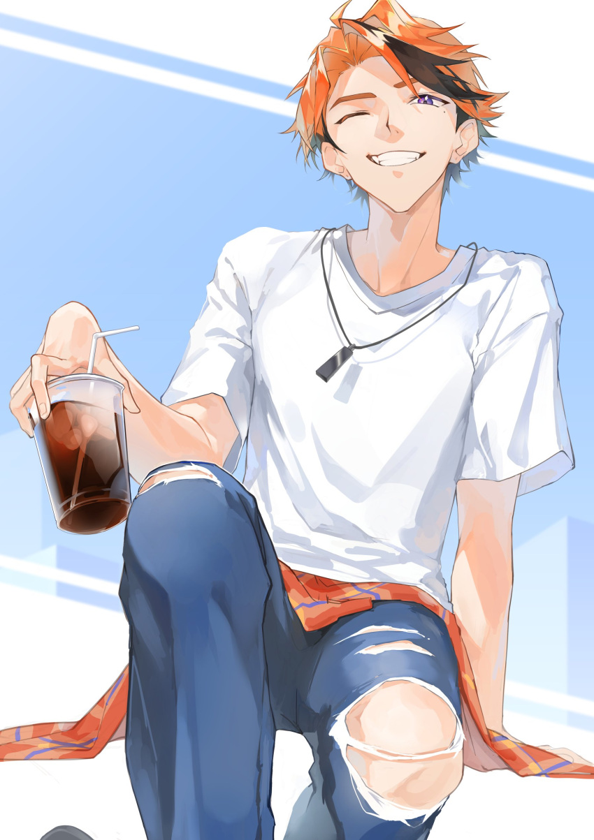 1boy absurdres ahoge arm_support bendy_straw black_hair blue_background blue_pants casual checkered_clothes clothes_around_waist cup curtained_hair denim disposable_cup drink drinking_straw feet_out_of_frame grin highres holding holding_cup holostars invisible_chair jeans jewelry looking_at_viewer mole mole_under_eye multicolored_hair official_alternate_costume one_eye_closed orange_hair pants pendant shirt short_hair short_sleeves sitting smile streaked_hair t-shirt torn_clothes torn_jeans torn_pants two-tone_background v-neck violet_eyes virtual_youtuber watari_tuna white_background white_shirt yukoku_roberu
