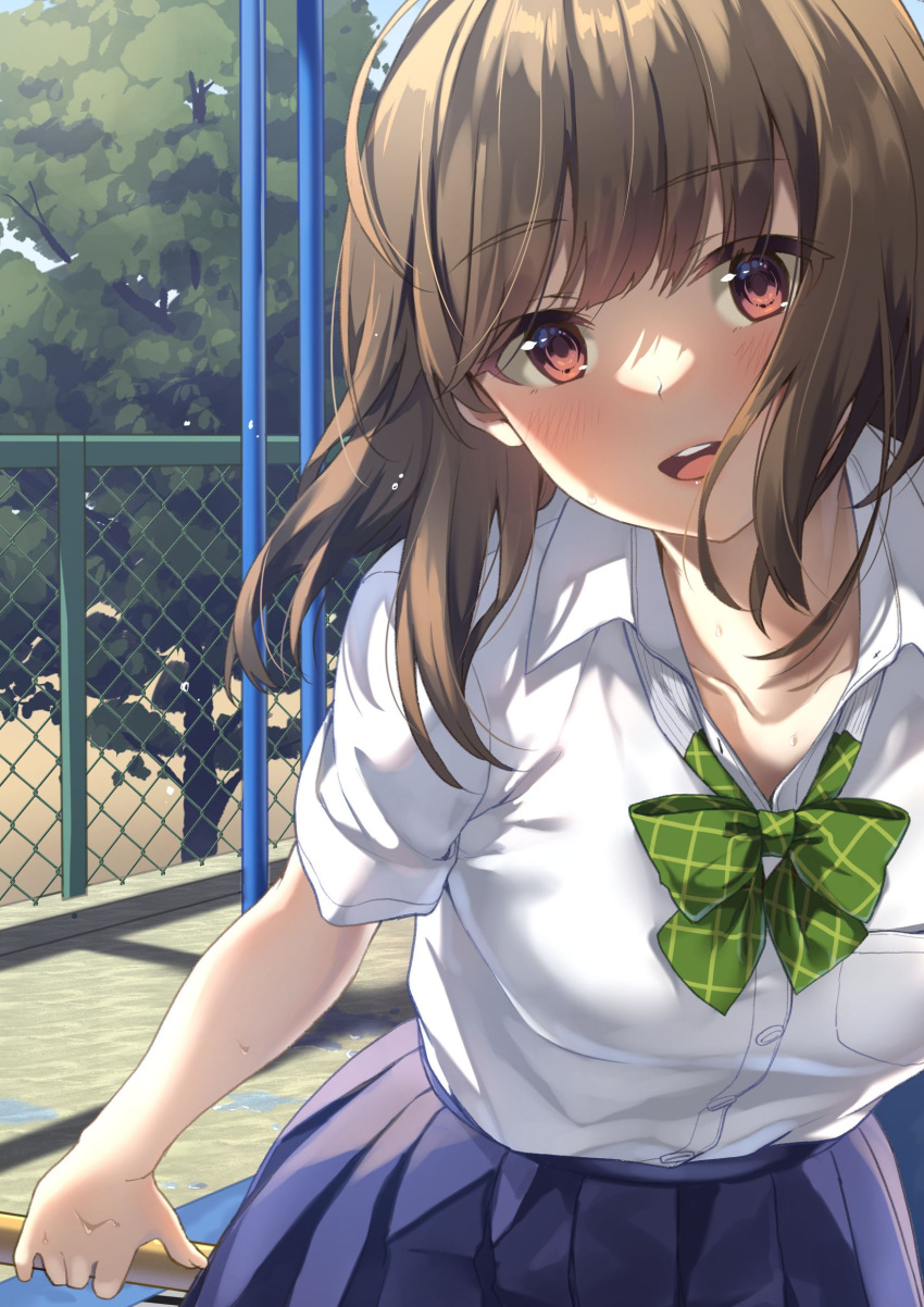 1girl absurdres blue_skirt blue_sky blush bow bowtie collared_shirt fence green_bow green_bowtie highres leaning_forward looking_at_viewer medium_hair open_mouth original outdoors pink_eyes pleated_skirt school_uniform shirt short_sleeves skirt sky smile solo standing teeth tree unasaka_ryou upper_teeth white_shirt