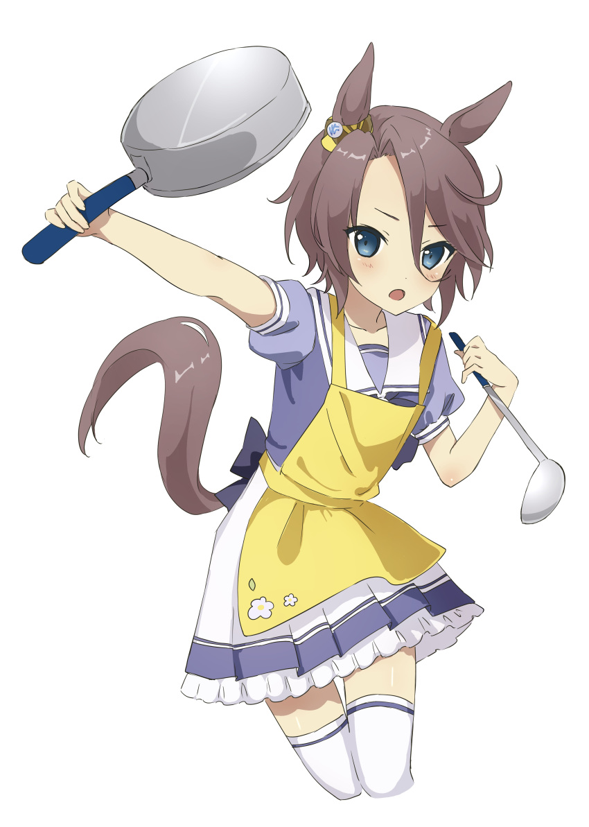 1girl absurdres amasaki333 animal_ears apron bangs blush brown_hair cropped_legs frying_pan hand_up highres holding holding_frying_pan holding_ladle horse_ears horse_girl horse_tail ladle looking_at_viewer narita_taishin_(umamusume) open_mouth outstretched_arm parted_bangs puffy_short_sleeves puffy_sleeves sailor_collar school_uniform short_hair short_sleeves simple_background skirt solo tail thigh-highs tracen_school_uniform umamusume white_background white_skirt white_thighhighs