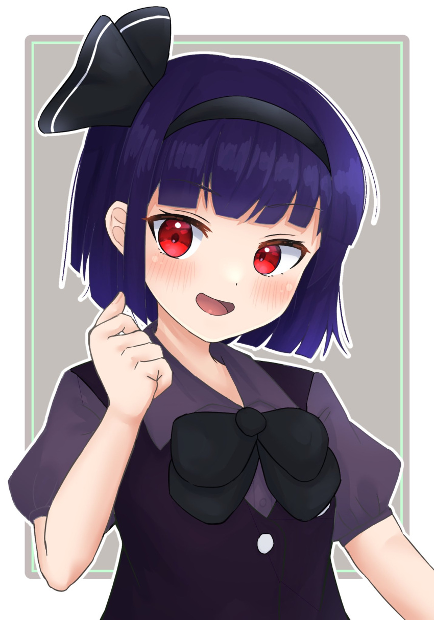 1girl alternate_color bangs black_bow black_bowtie black_hairband blunt_bangs bow bowtie collarbone grey_background hairband highres houri_sh konpaku_youmu looking_at_viewer open_mouth puffy_short_sleeves puffy_sleeves purple_hair red_eyes short_hair short_sleeves simple_background smile solo touhou touhou_lost_word upper_body
