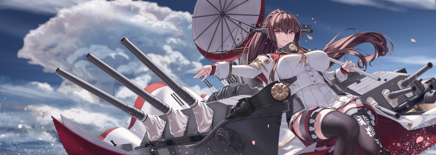 1girl black_thighhighs brown_eyes brown_hair closed_mouth coat hair_between_eyes highres kantai_collection long_coat long_hair long_sleeves machinery oil-paper_umbrella pleated_skirt ponytail rigging rokuwata_tomoe skirt smile solo thigh-highs turret umbrella very_long_hair white_coat white_skirt yamato_(kancolle) yamato_kai_ni_(kancolle)