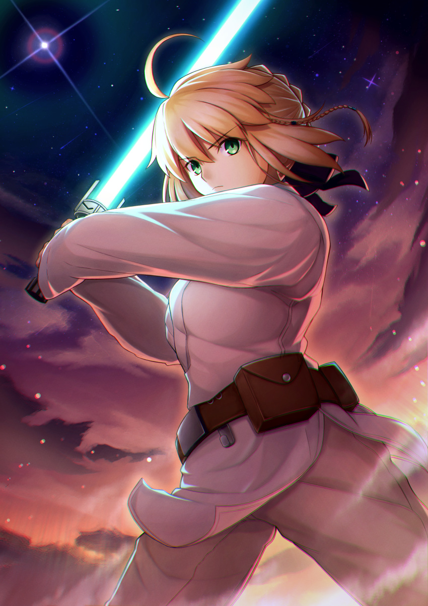 1girl absurdres ahoge alternate_costume artoria_pendragon_(fate) bag bangs belt blonde_hair bow braid brown_belt closed_mouth commentary_request cosplay energy_sword fate/grand_order fate/stay_night fate_(series) french_braid green_eyes hair_between_eyes hair_bow highres hisato_nago holding holding_lightsaber holding_sword holding_weapon jedi lightsaber long_sleeves looking_at_viewer luke_skywalker luke_skywalker_(cosplay) saber science_fiction short_hair solo star_wars sword weapon