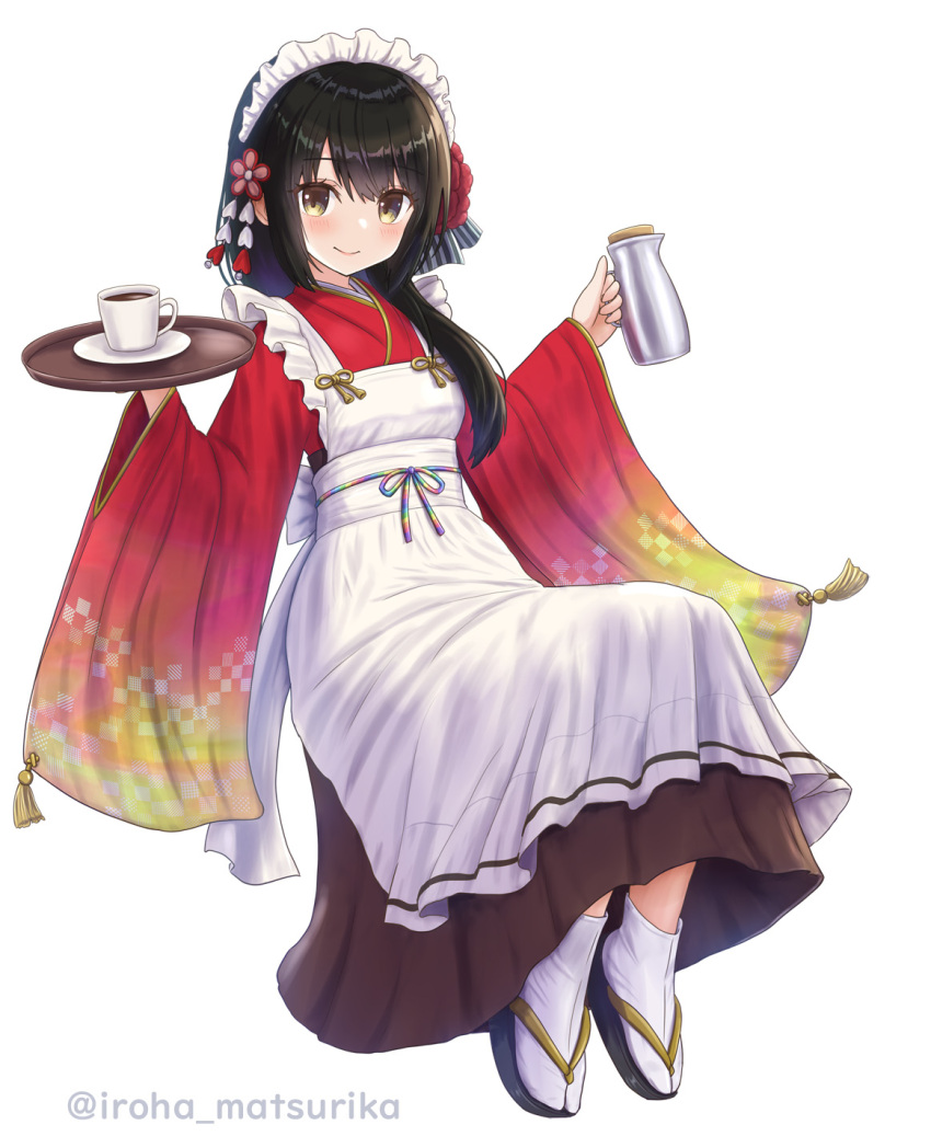 1girl apron bangs black_footwear black_hair black_skirt closed_mouth coffee_cup commentary_request cup disposable_cup frilled_apron frills full_body hair_between_eyes highres holding holding_tray iroha_(iroha_matsurika) japanese_clothes kimono long_hair long_sleeves looking_at_viewer maid_headdress original red_kimono simple_background skirt smile socks solo tabi tray twitter_username wa_maid white_apron white_background white_socks wide_sleeves yellow_eyes zouri