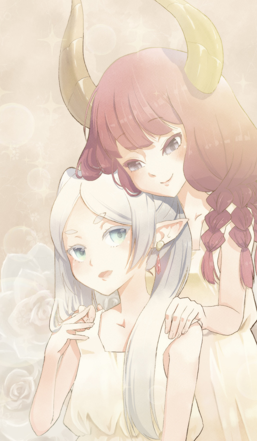 2girls aura_(sousou_no_frieren) braid cheek_rest colored_eyelashes commentary demon_horns dress earrings flower frieren green_eyes grey_eyes grey_hair hand_on_another's_hand hands_on_another's_shoulders highres horns jewelry long_hair multiple_girls pale_color pointy_ears purple_hair smile sousou_no_frieren sparkle sundress tasuke_seinyuu twintails
