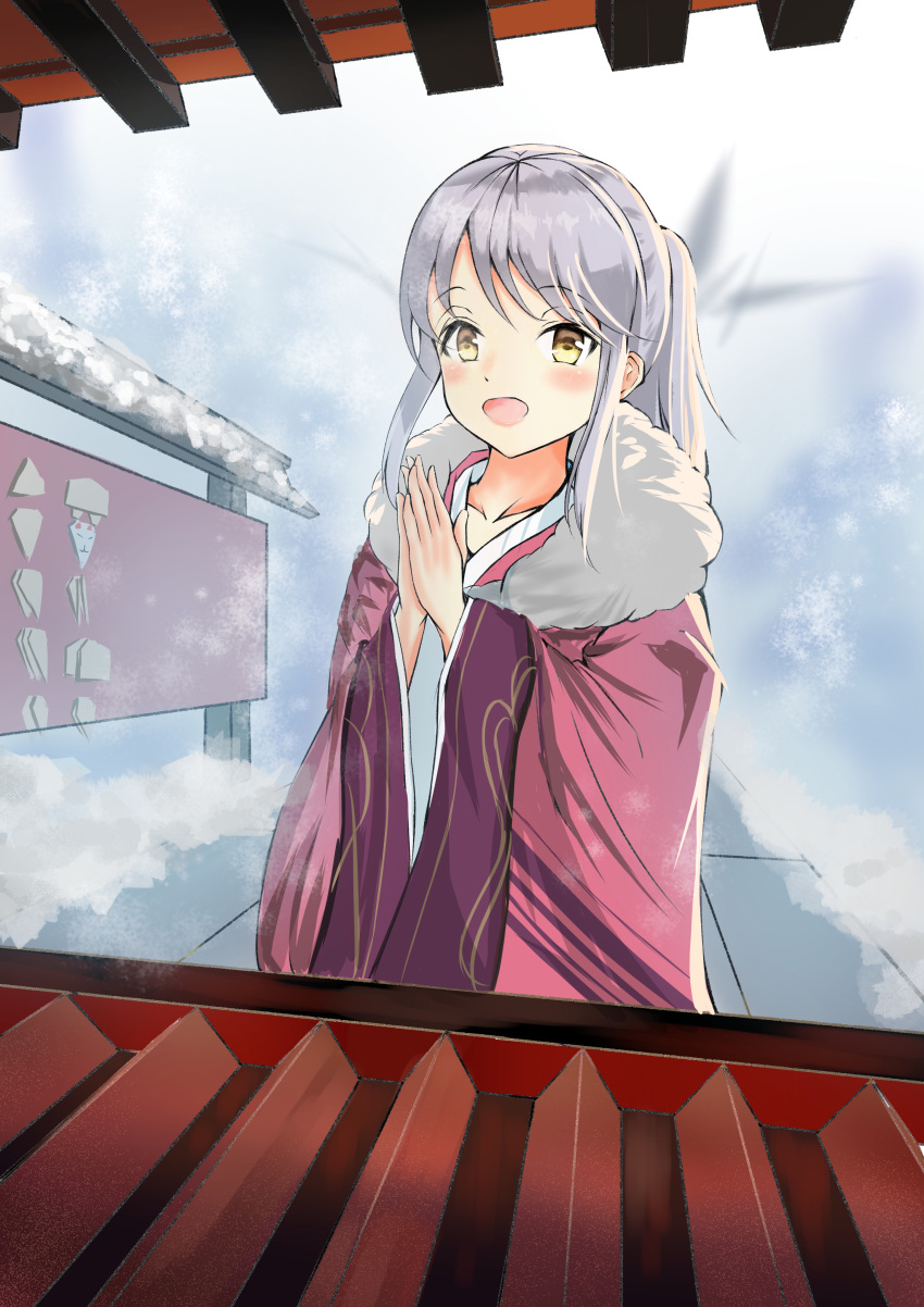 1girl :d absurdres blurry blurry_background blush fur_trim grey_hair hatsumoude highres japanese_clothes kimono original outdoors own_hands_together pink_kimono shrine smile snow standing tobiohana_(c1774074314) wide_sleeves winter yellow_eyes